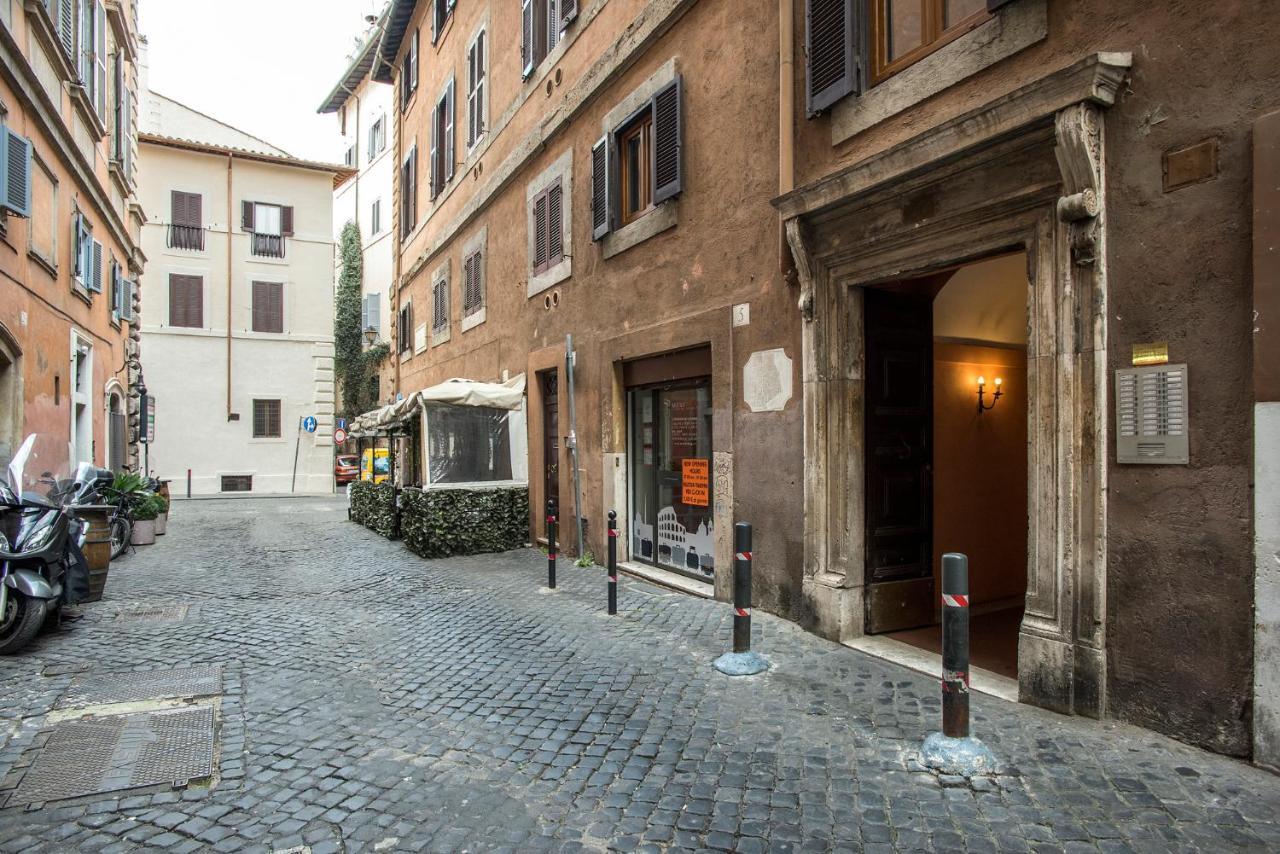 Apartament Charming Pantheon Apt In The Heart Of Rzym Zewnętrze zdjęcie